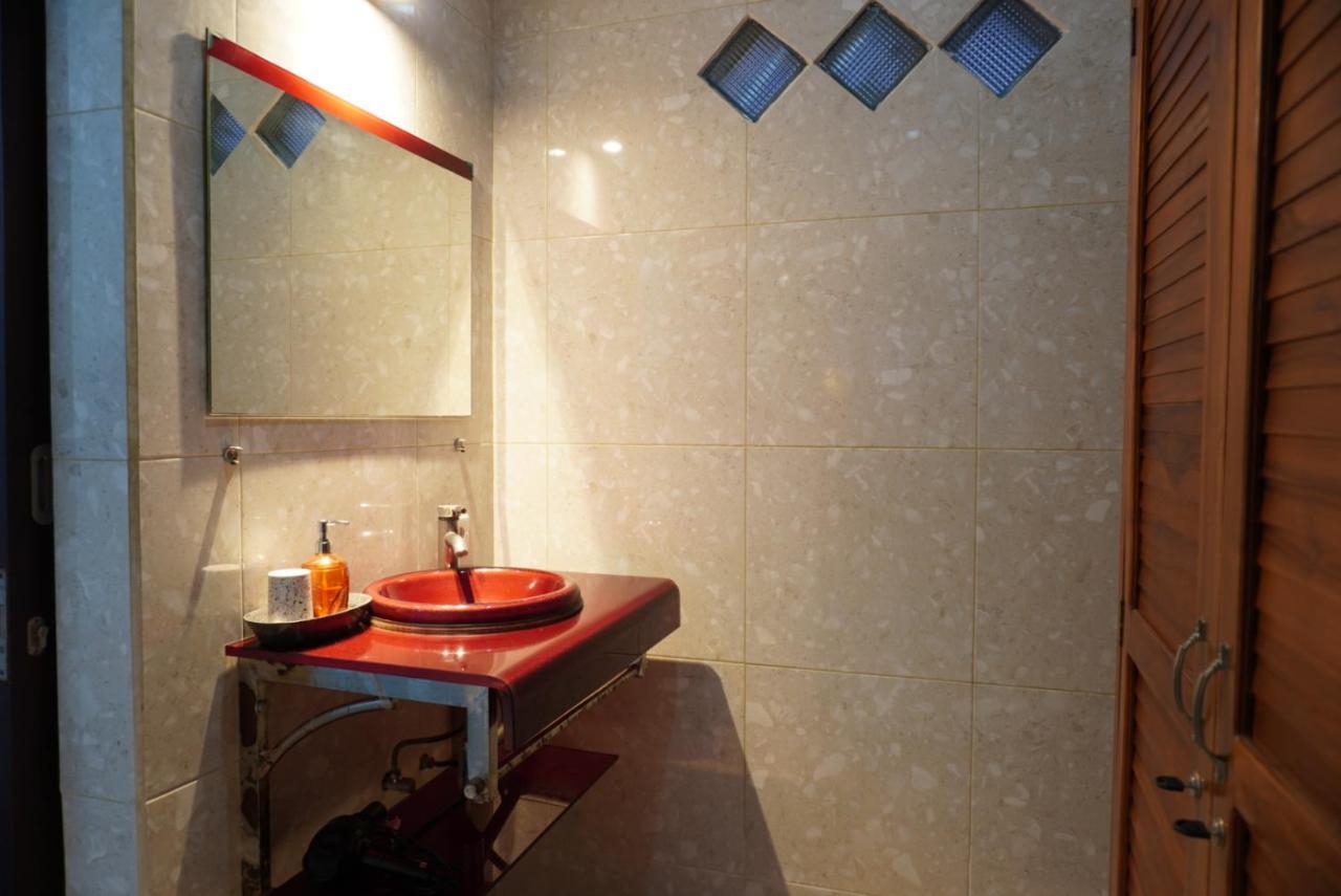Puri Bisma Ubud - 4 Bedroom Private Villa - 10 Min Walking To Ubud Center Екстер'єр фото